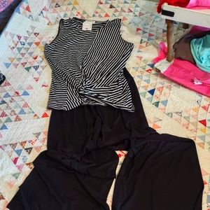 NWT Zenana silky soft twist front top